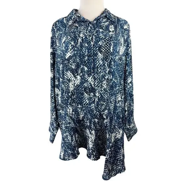 Susan Graver Printed Woven Tunic Top Asymmetrical Hem Blouse Blue Plus Size 3X - Picture 10 of 10